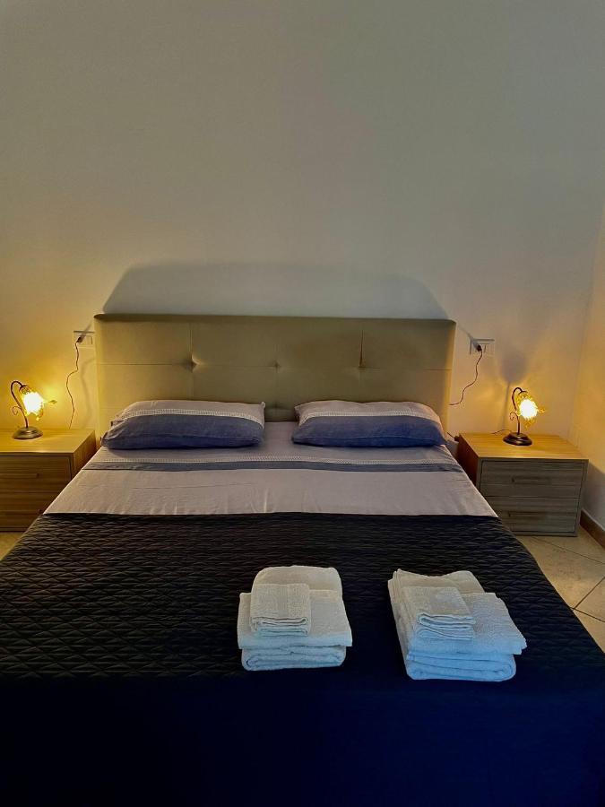 La Gambetta Apartment อุจจาโน ลาเคียซา ภายนอก รูปภาพ