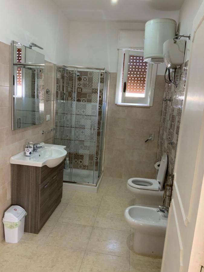 La Gambetta Apartment อุจจาโน ลาเคียซา ภายนอก รูปภาพ