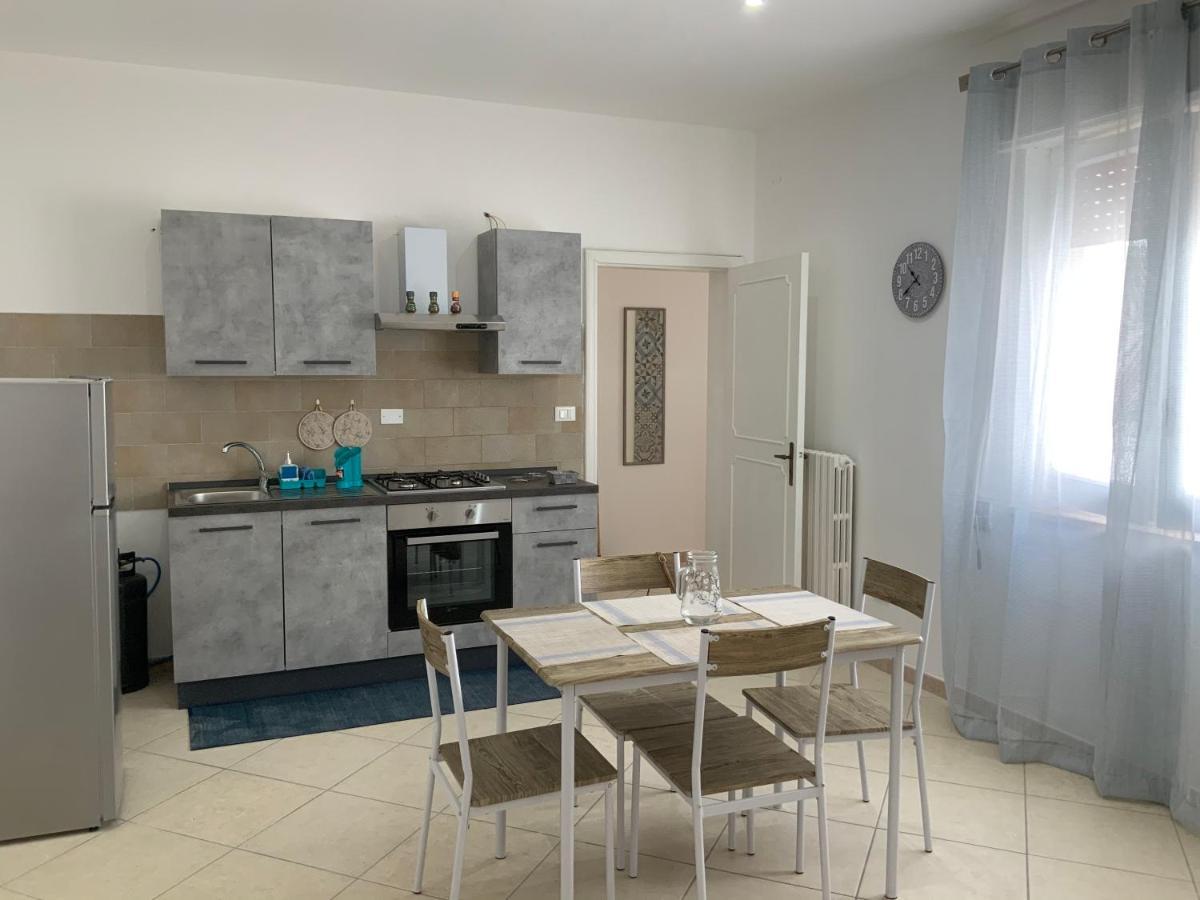 La Gambetta Apartment อุจจาโน ลาเคียซา ภายนอก รูปภาพ